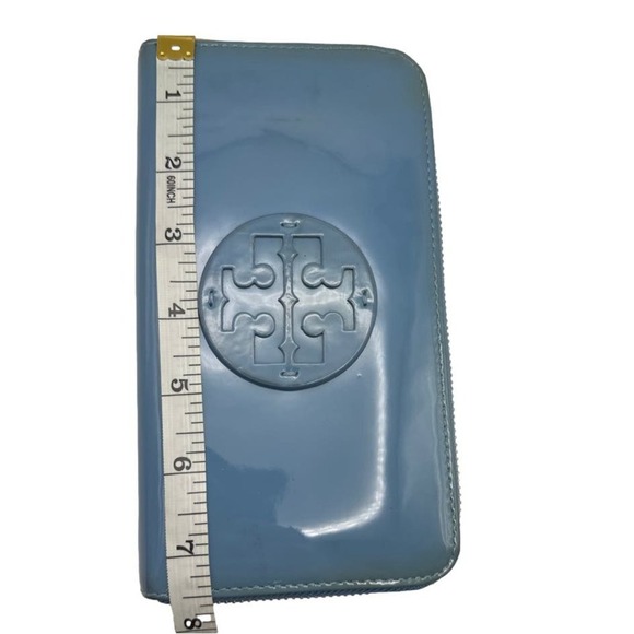 TORY BURCH Blue Patent Leather Zip Around Wallet - Picture 10 of 10
